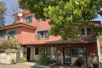 Villa in vendita, via Colle Scarano  79, Velletri