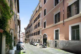 Magazzino o deposito in vendita, via dei Quattro Cantoni  9a, Centro Storico, Roma