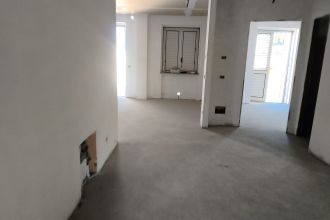 Trilocale in vendita, via Bengasi, Locri