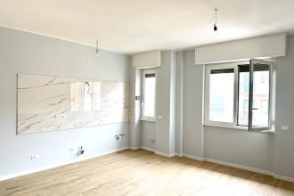 Bilocale in vendita, via Cristoforo Gluck  59, Centrale, Milano
