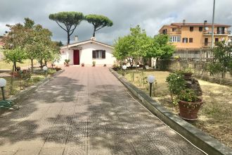 Villa in vendita, via Borgomanero  36, Olgiata, Roma