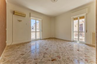 Trilocale in vendita, via Taranto  1, Carbonara di Bari, Bari