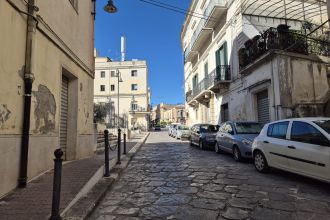 Bilocale in vendita, via Vittorio Veneto  57, Gravina In Puglia