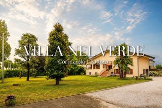 Villa in vendita, via Giacomo Leopardi  42, Correzzola