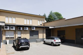 Stabile o palazzo in vendita, Corso Milano  85, Bovisio-masciago