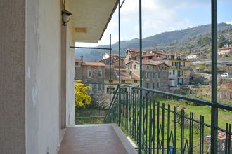 Quadrilocale in vendita, via Dante Alighieri  21, Dolceacqua