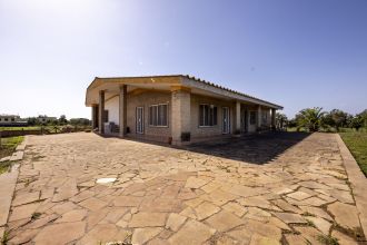 Villa in vendita, via Campo Cerreto  79, Tre Cancelli, Nettuno