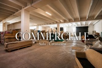 Negozio in vendita, viale Lucrezia della Valle, Sala, Catanzaro