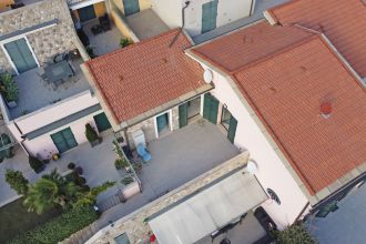 Bilocale in vendita, Strada per i Piani  6, Castellaro