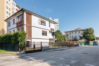Villa in vendita, via Narni  6, Sacra Famiglia, Padova