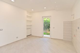 Trilocale in vendita, via delle Tuberose  56, Lido dei Pini, Anzio