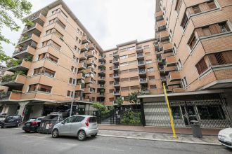 Appartamento in vendita, via Nocera Umbra  178, Appio Latino, Roma