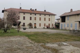 Casale in vendita, via Manzoni  5, Frascarolo