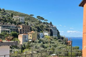Trilocale in vendita, via Capo  10, Sorrento