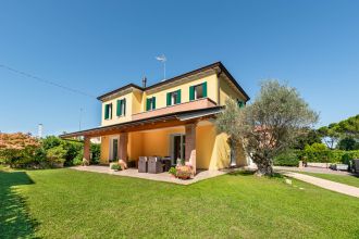 Villa in vendita, via Monte Grappa  29, Selvazzano Dentro