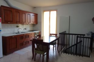 Trilocale in vendita, Contrada Sant&#039; Isidoro  25, Mondavio