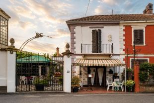 Stabile o palazzo in vendita, via Massazza  23, Mede