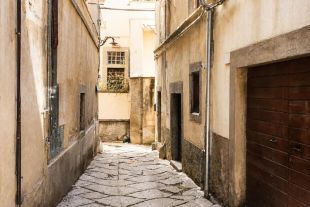 Bilocale in vendita, via Fontanella del Suffragio  28, Centro, Viterbo
