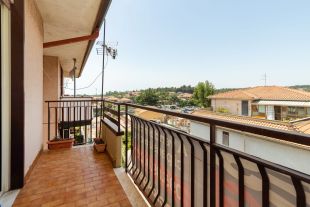 Trilocale in vendita, via Francesco Orestano  57, Aci Sant&#039;antonio