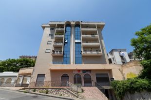 Quadrilocale in vendita, viale dei Bizantini  75/2, Centro Storico, Catanzaro