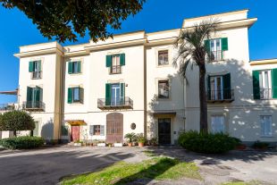 Bilocale in vendita, via Alessandro Manzoni  28, Posillipo, Napoli
