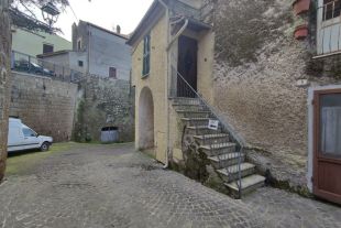 Bilocale in vendita, Vicolo del Bucone  6, Cellere