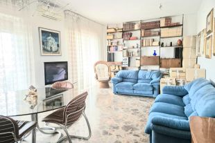 Quadrilocale in vendita, via Magna Grecia  16, Japigia, Bari