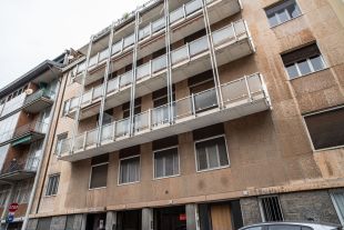 Quadrilocale in vendita, via Antonio Cavagna Sangiuliani, Centro, Pavia