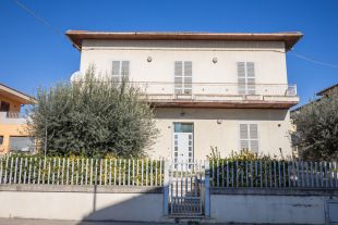 Terratetto plurifamiliare in vendita, via Luigi Migliori  76, Giulianova