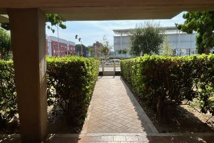 Trilocale in vendita, viale Francesco Petrarca  92, Centro residenziale, Livorno