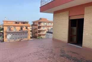 Attico in vendita, via Anteo  15, Torre Angela, Roma