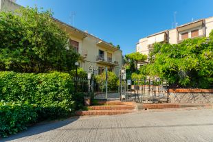 Appartamento in vendita, via Litteri  9, Acitrezza, Aci Castello