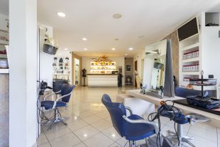 Negozio in vendita, viale dei Bizantini  75, Sala, Catanzaro