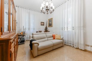 Trilocale in vendita, viale Nazario Sauro  5, Isola, Milano