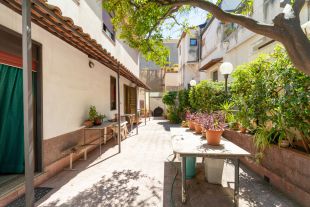Appartamento in vendita, via Santa Barbara  39, Centro Storico, Catania