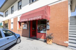 Negozio in vendita, via per Camaiore, Torre, Lucca