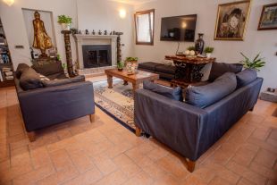 Appartamento in vendita, via delle Scuole  4, Roccalvecce, Viterbo