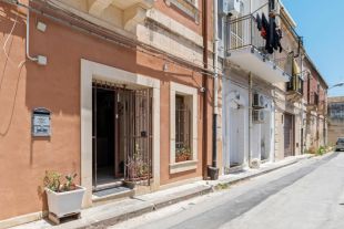 Terratetto plurifamiliare in vendita, via Bologna  43, Borgata, Siracusa
