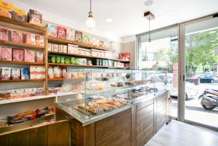 Attività / Licenza in vendita, via Seggiano  13, Monte Sacro, Roma