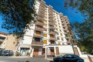 Trilocale in vendita, via del Canalicchio  3, Tremestieri Etneo