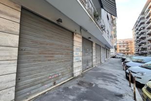 Negozio in vendita, via Roviano  57, Tor de' Schiavi, Roma