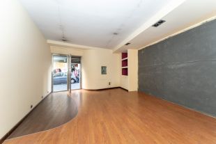 Negozio in vendita, via Alessandro Manzoni  13, Centro Storico, Catania