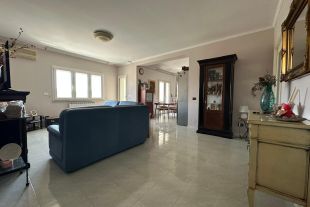 Quadrilocale in vendita, via dei Conti Falluc  70, Santa Maria, Catanzaro