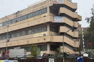 Capannone in vendita, via Augusto Pedullà, Molassana, Genova