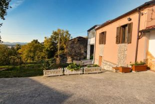 Villa in vendita, via Palmente  42, Rogliano