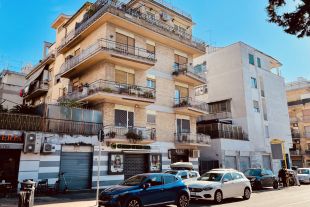Bilocale in vendita, via Pietro Maffi, Torrevecchia, Roma