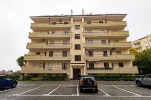 Quadrilocale in vendita, via Nicola Misasi  76 a, Mater Domini, Catanzaro