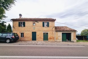 Casale in vendita, Frazione Montale  136, Arcevia