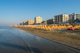 Stabile o palazzo in vendita, via Plava  12, Bellaria, Bellaria-igea Marina