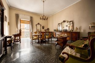 Appartamento in vendita, via Sant'Antonio Abate, Centro, Napoli